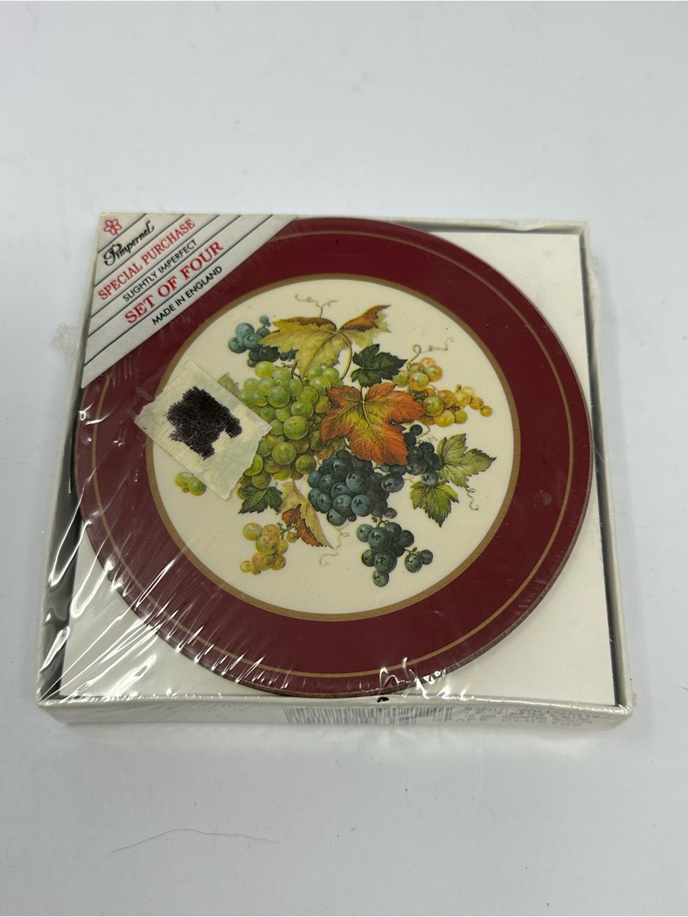 New Sealed Vintage Pimpernel 9320 Grape Cluster England 4 Round Coasters S6